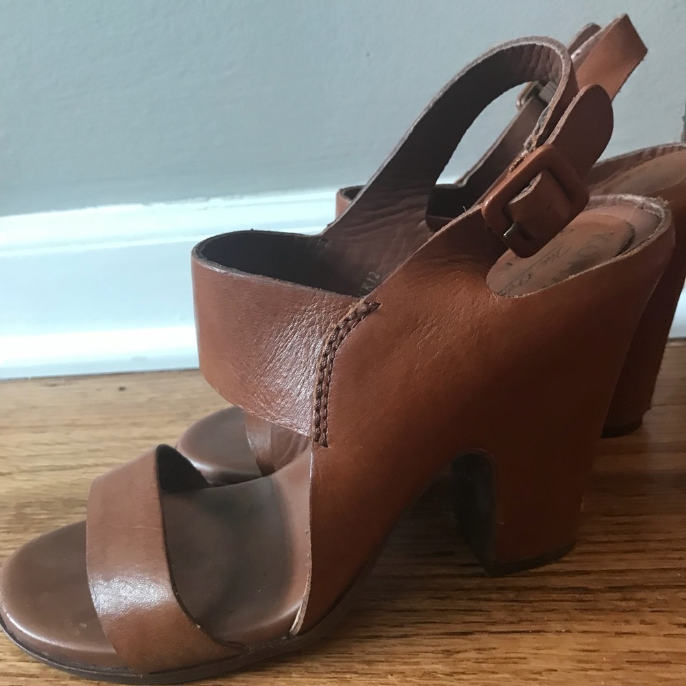 Leather sandals
